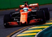 开云体育-法拉利鏖战迈凯伦，阿隆索状态火热