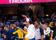 开云体育入口-包含步行者队客场击败对手，实现三连胜的词条