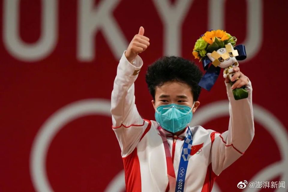 波兰体操选手勇夺铜牌,全力以赴的简单介绍 波兰体操选手勇夺铜牌,全力以赴的简单介绍