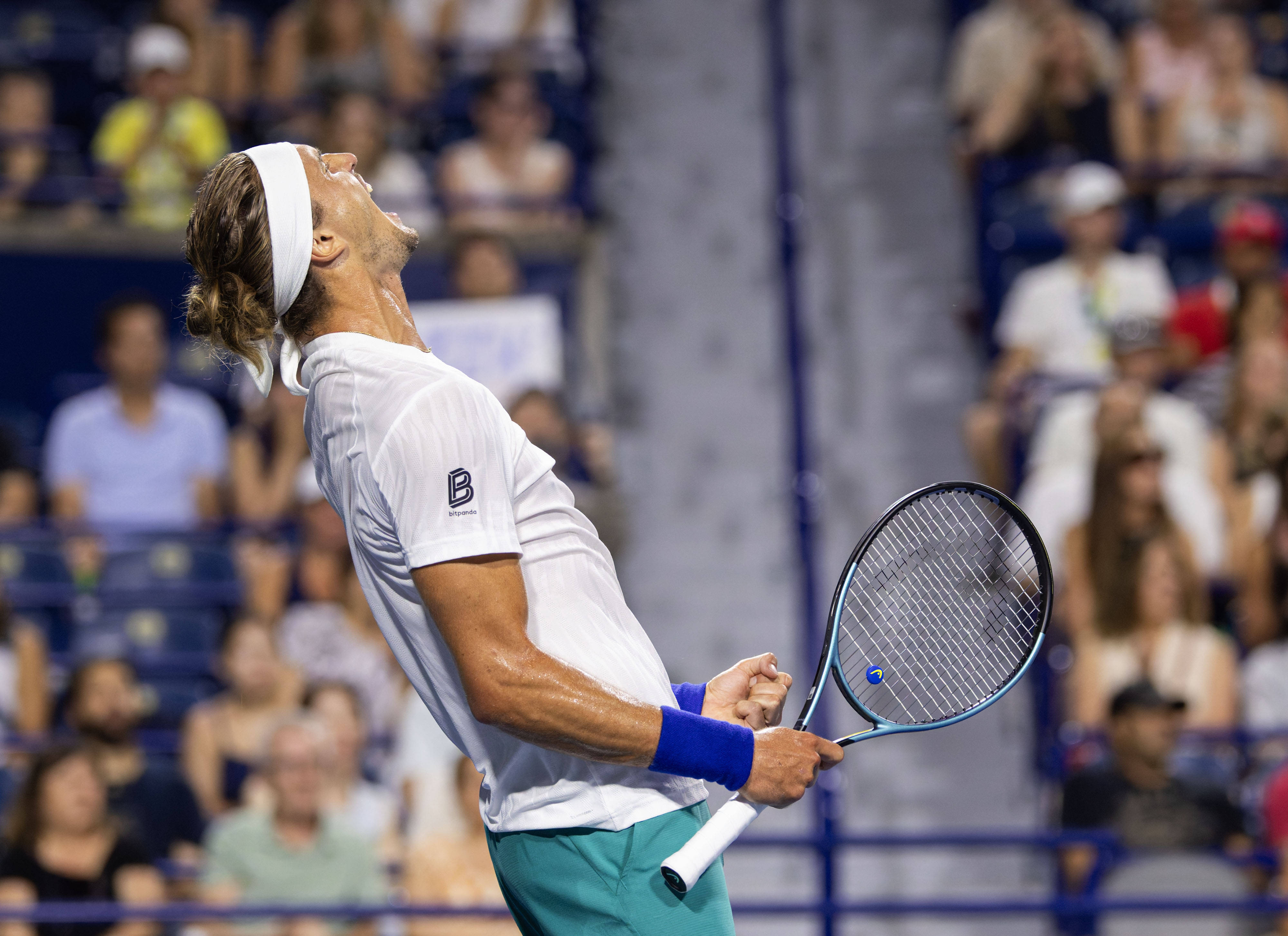 温网完胜戴维斯杯，兹维列夫刷新纪录的简单介绍