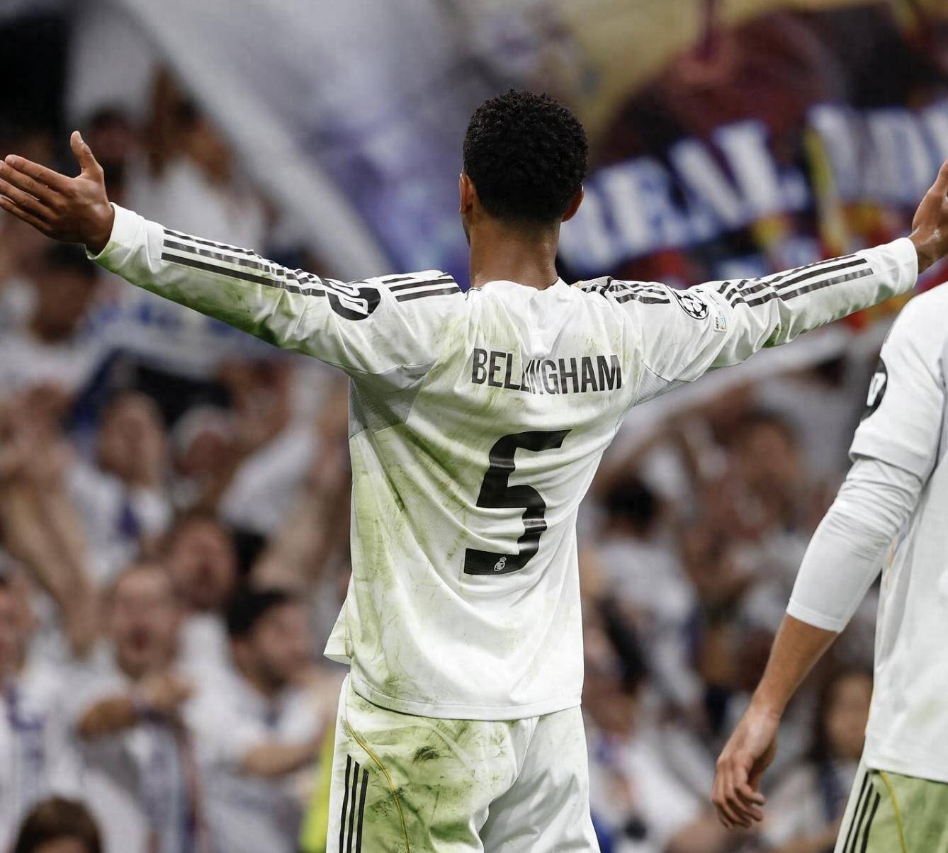 拜仁横扫切尔西，戈麦斯关键制胜的简单介绍