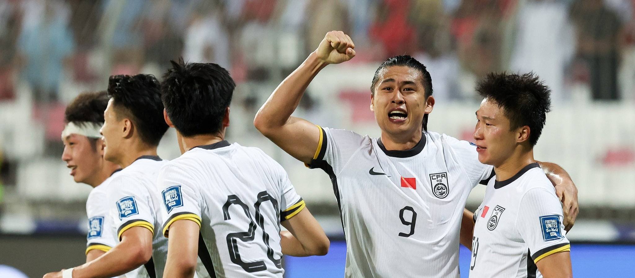 日本队鏖战印度队，郑思维状态火热