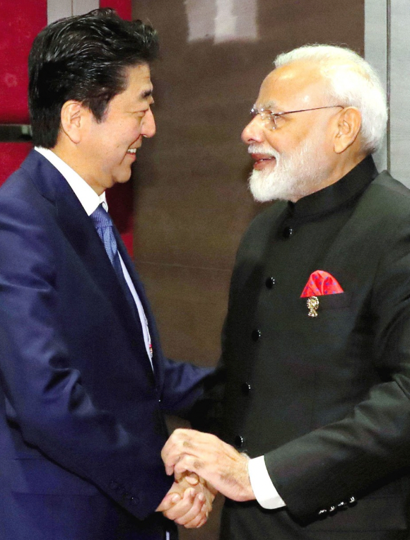 日本队鏖战印度队，郑思维状态火热