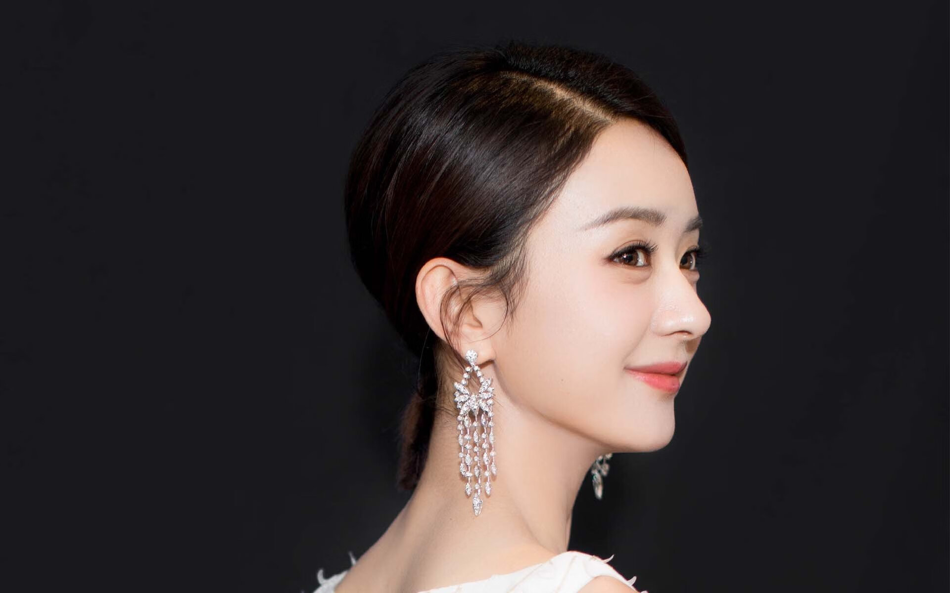 布伦森关键时刻爆发,黄蜂逆转奇才获胜利