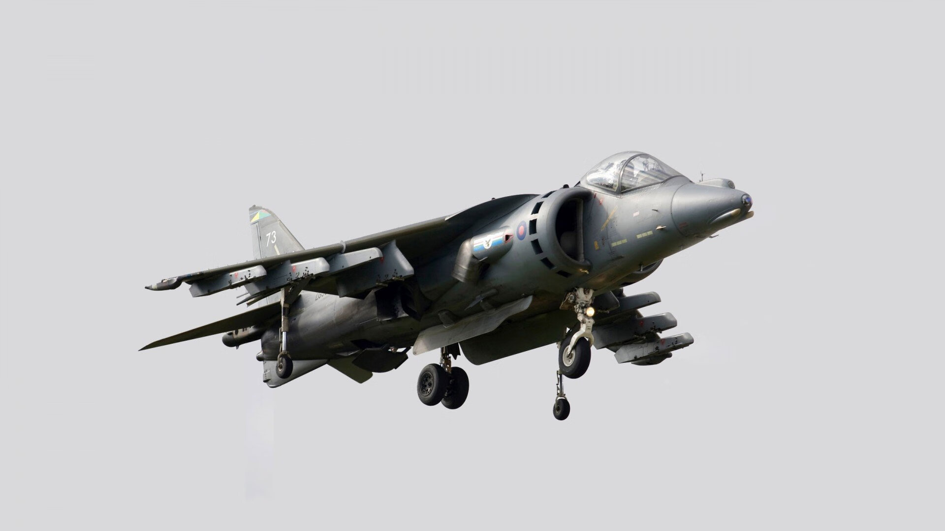 沉睡的巨人终于醒来，乔治末节19分炸毁爵士铁壁防线