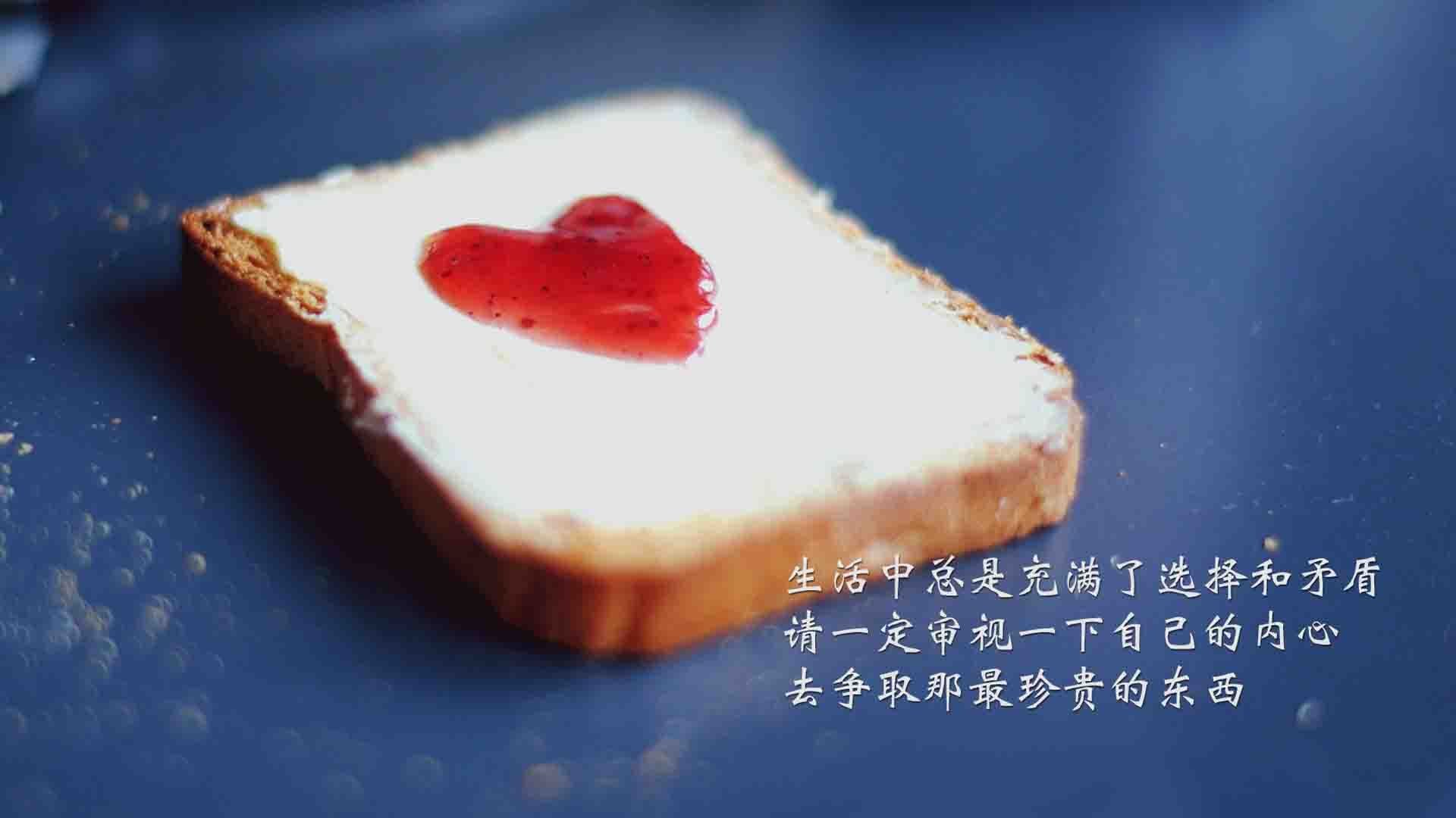 绿茵场的双重奏，当团队风暴遇见孤胆英雄