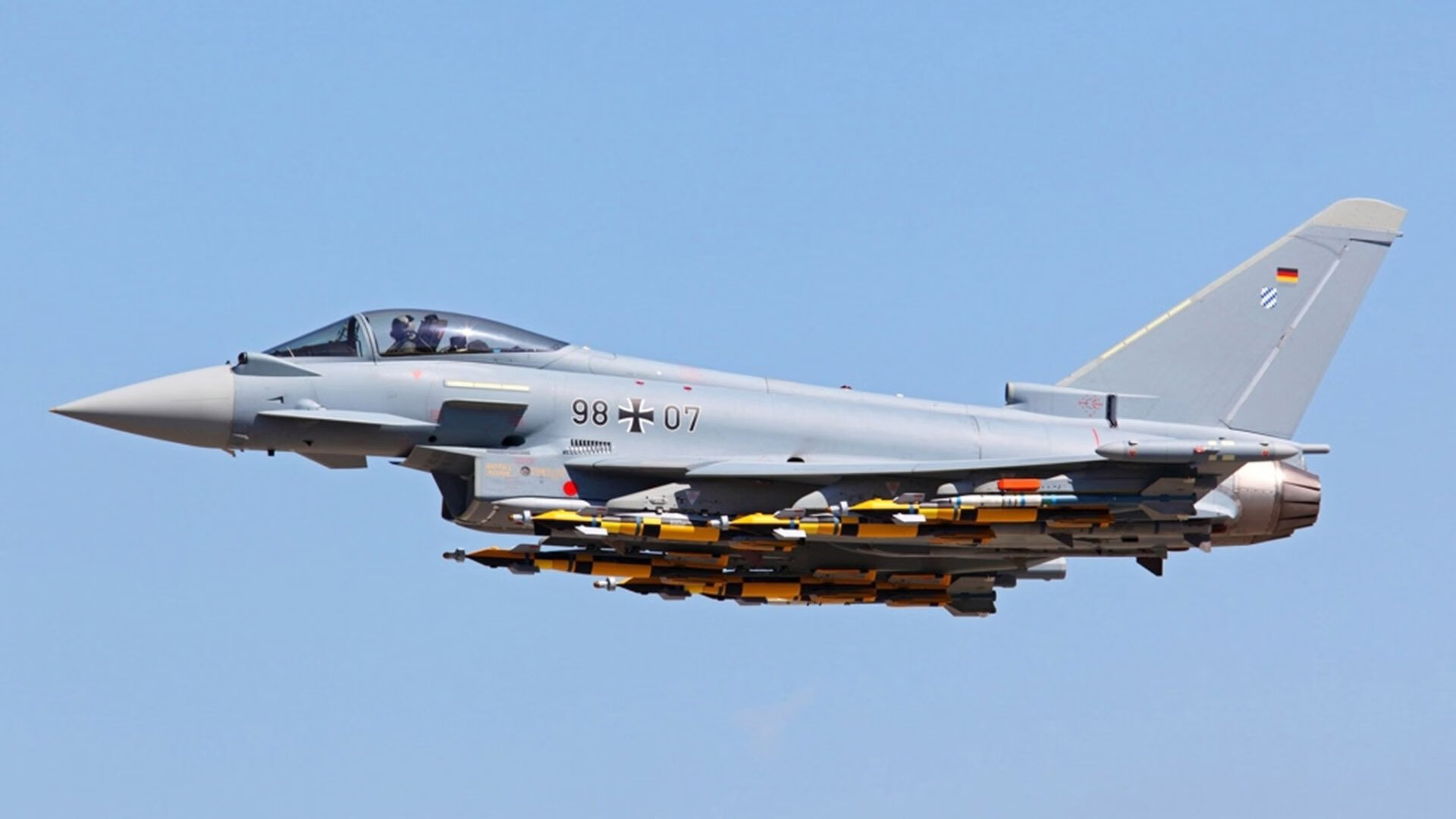 不设防的巴萨，全攻全守的皇家社会，一场被写入2026世界杯序言的俱乐部血战