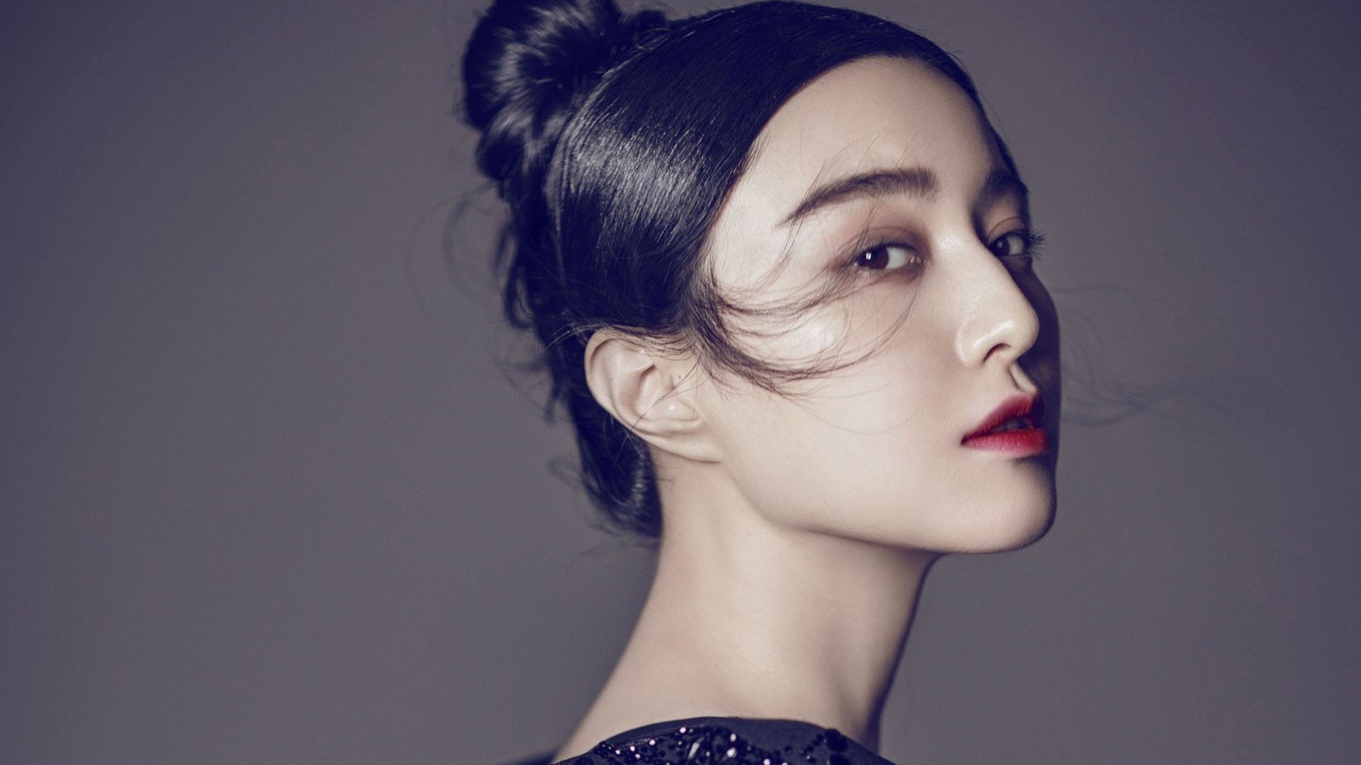 双重收割，当土耳其征服佛罗伦萨，莱万在排名争夺战中接管比赛