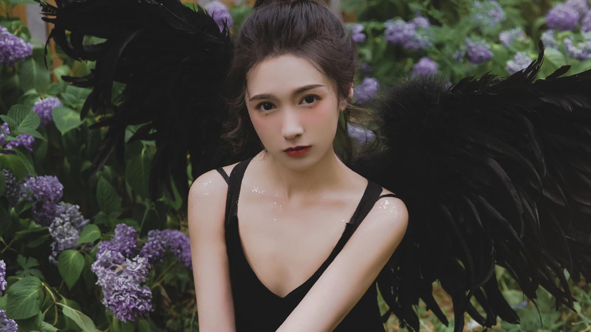 这是一篇为您定制的深度分析文章,结合了您提供的所有关键词,并设计了一个具有悬念与张力感的标题